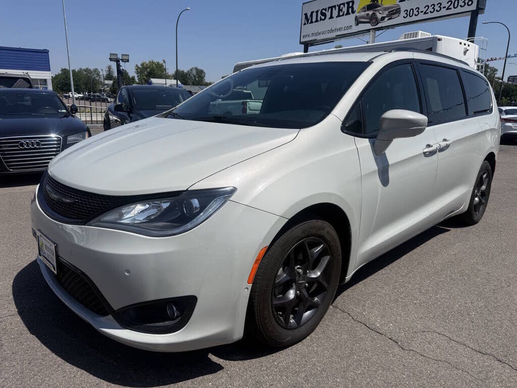 2020 CHRYSLER Pacifica