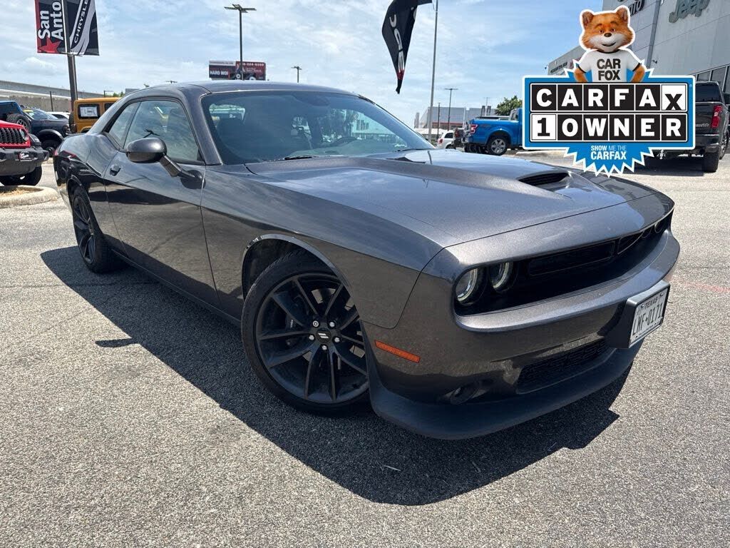 2019 DODGE Challenger