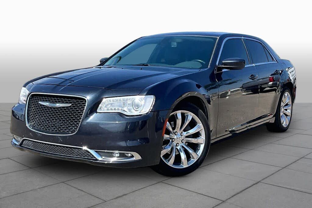 2018 CHRYSLER 300