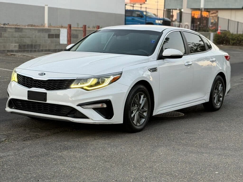 2019 KIA Optima
