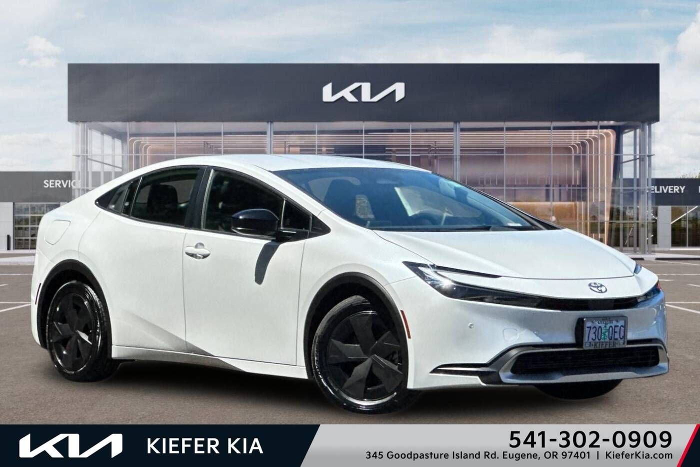 2024 TOYOTA Prius
