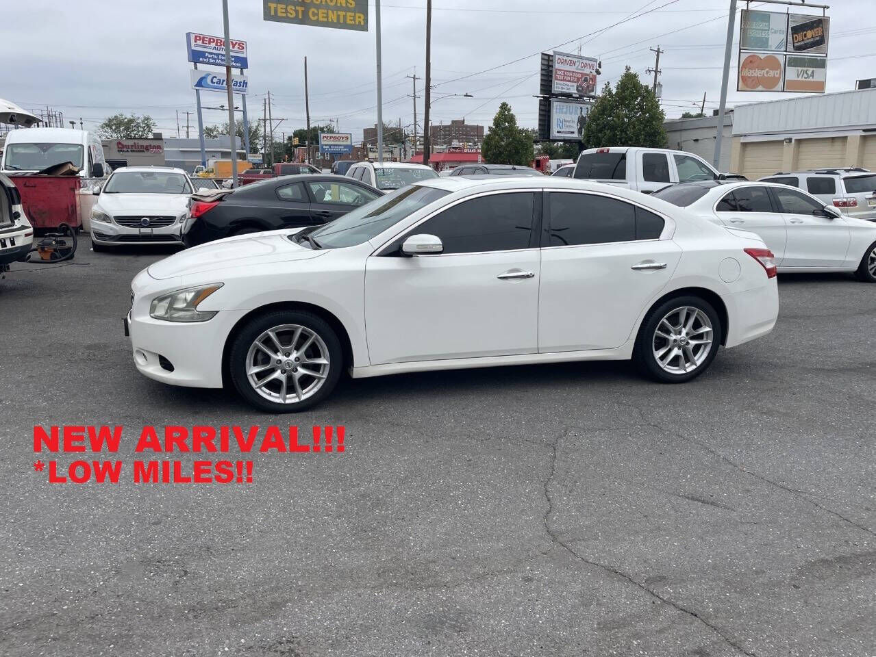 2011 NISSAN Maxima
