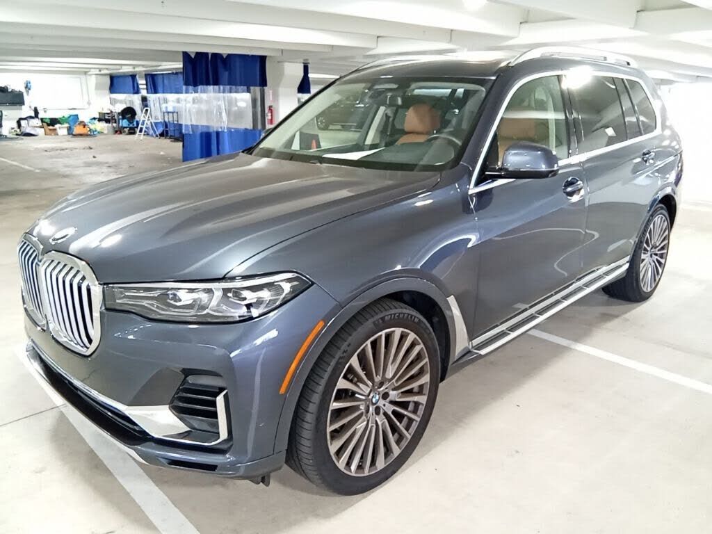 2021 BMW X7