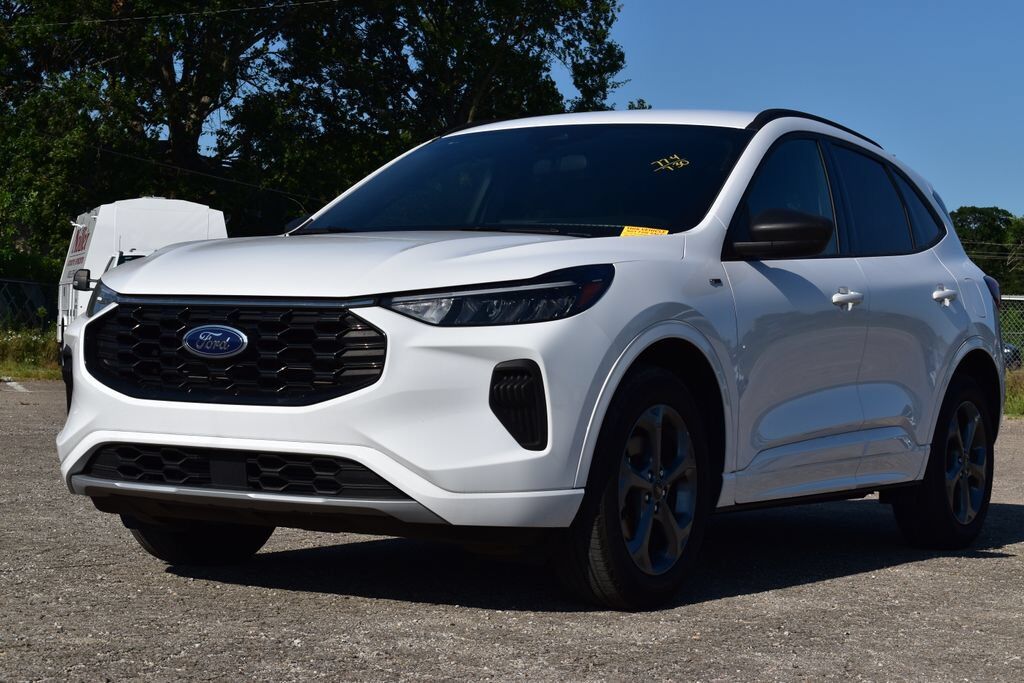 2023 FORD Escape