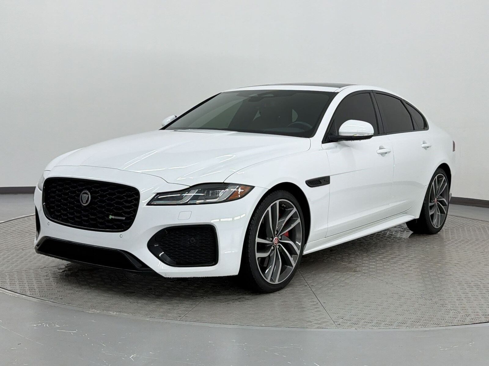 2022 JAGUAR XF