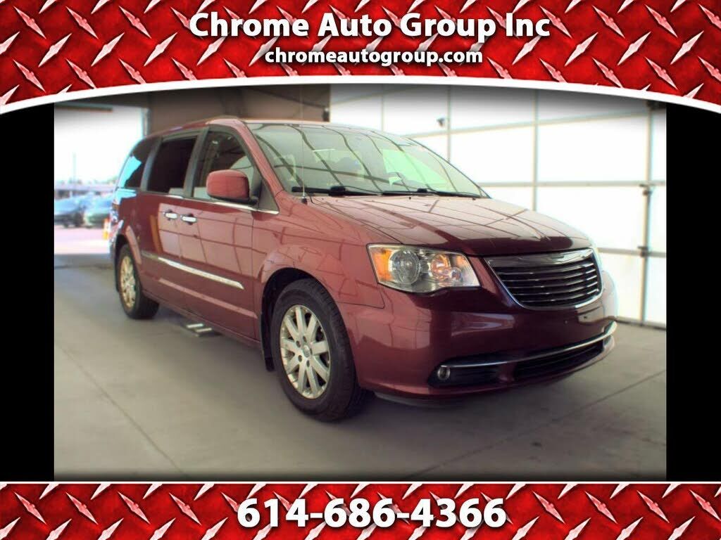 2015 CHRYSLER Town and Country