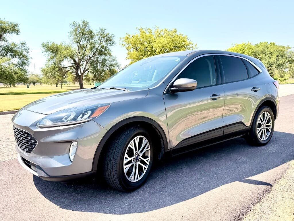 2022 FORD Escape