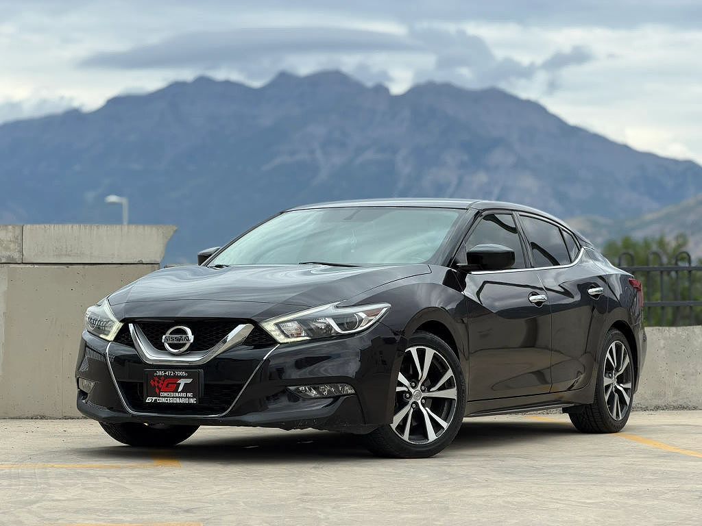 2017 NISSAN Maxima