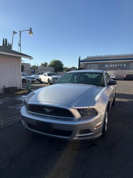 2013 FORD Mustang