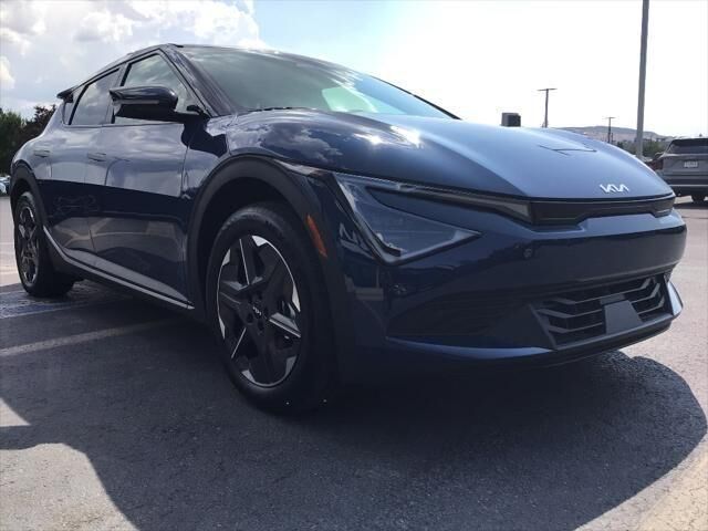 2026 KIA EV6