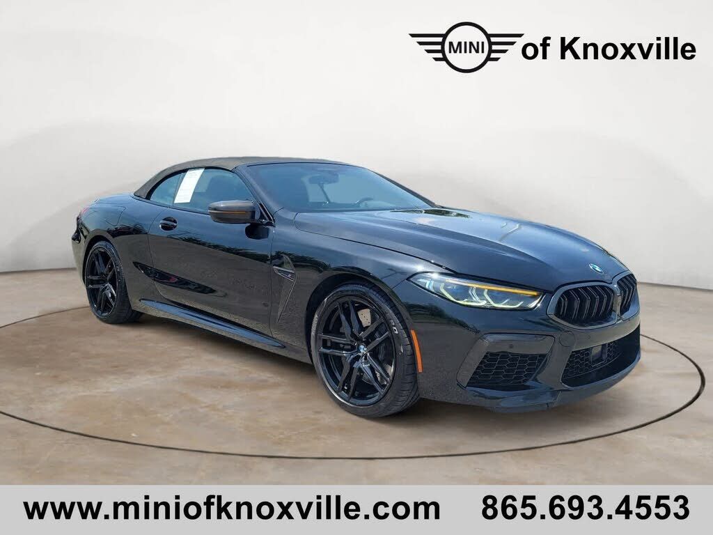 2023 BMW M8