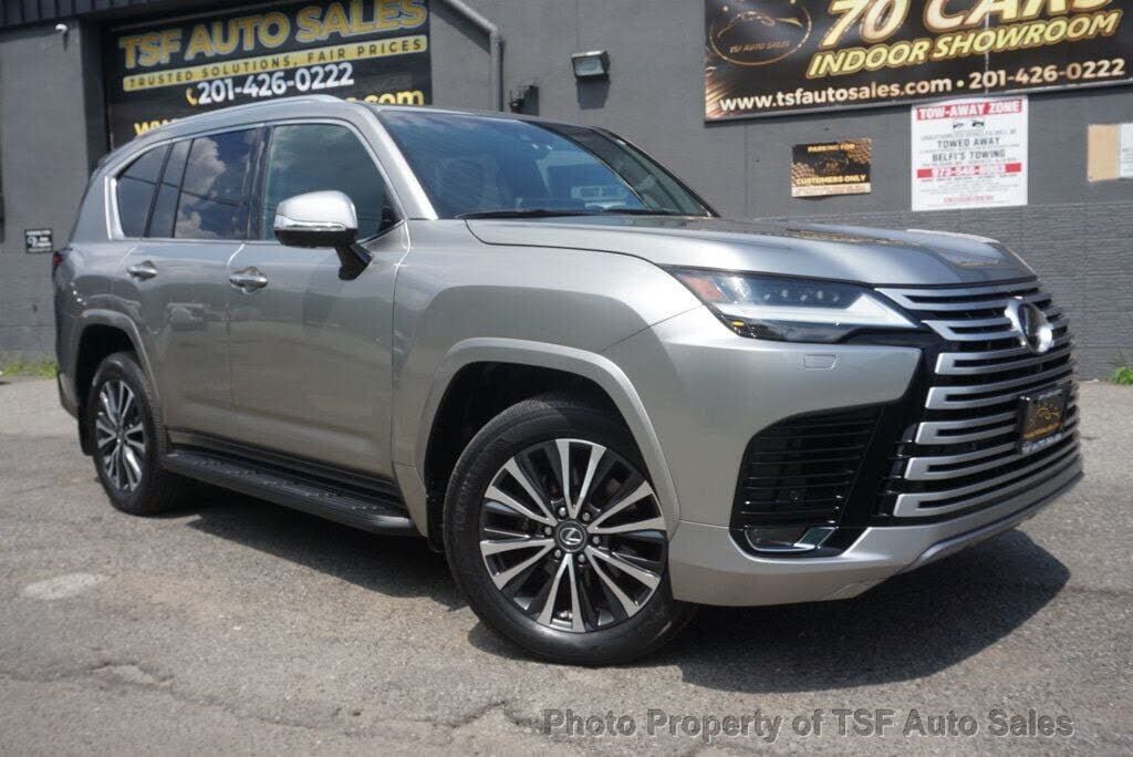 2022 LEXUS LX