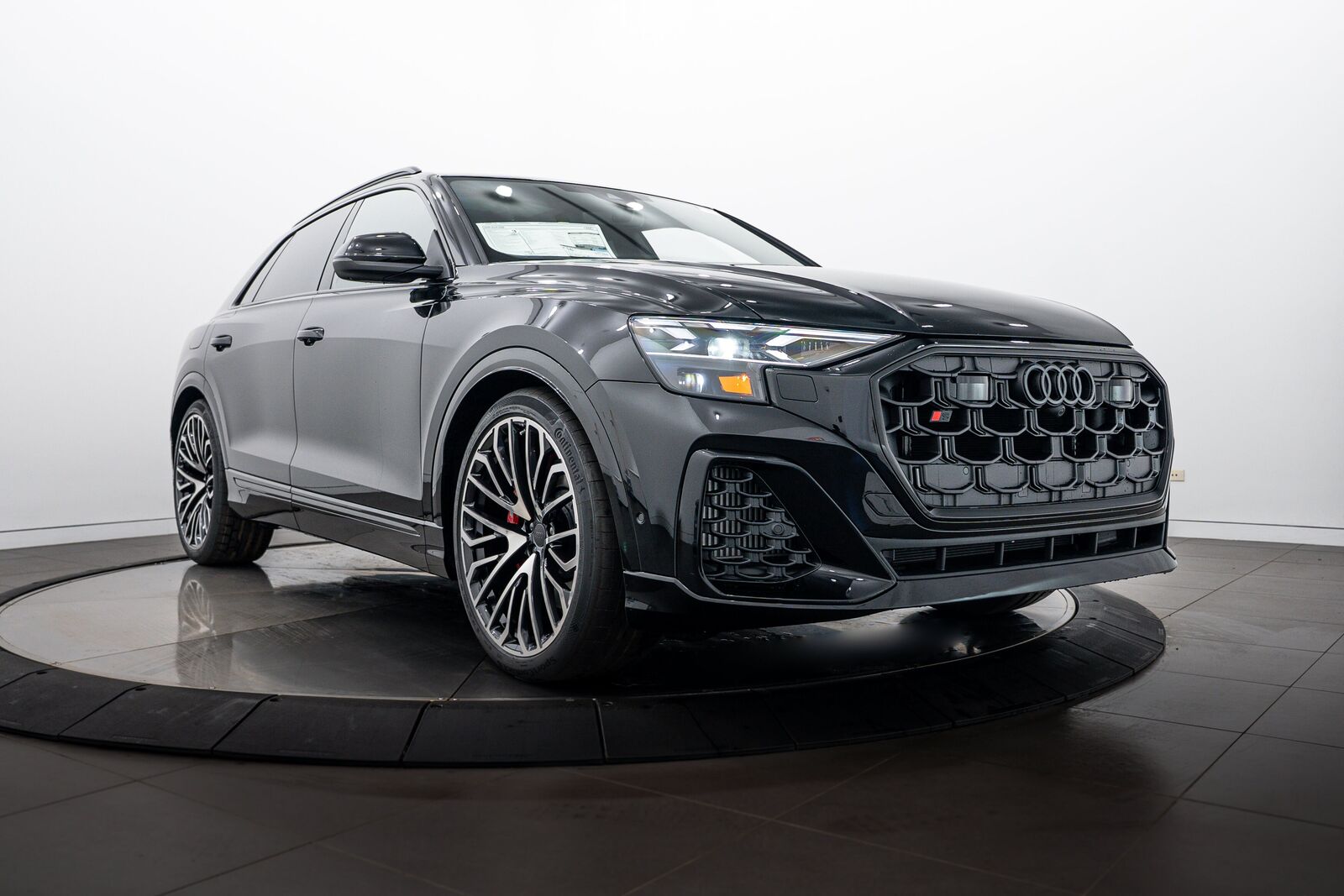2026 AUDI SQ8