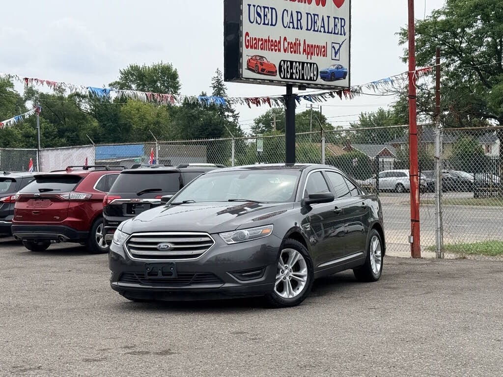 2017 FORD Taurus