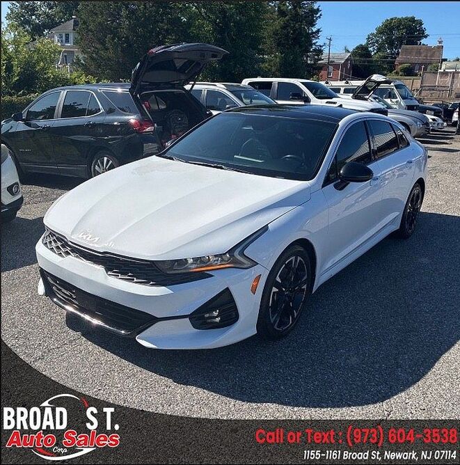 2022 KIA K5