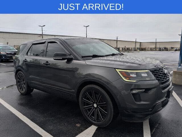 2018 FORD Explorer