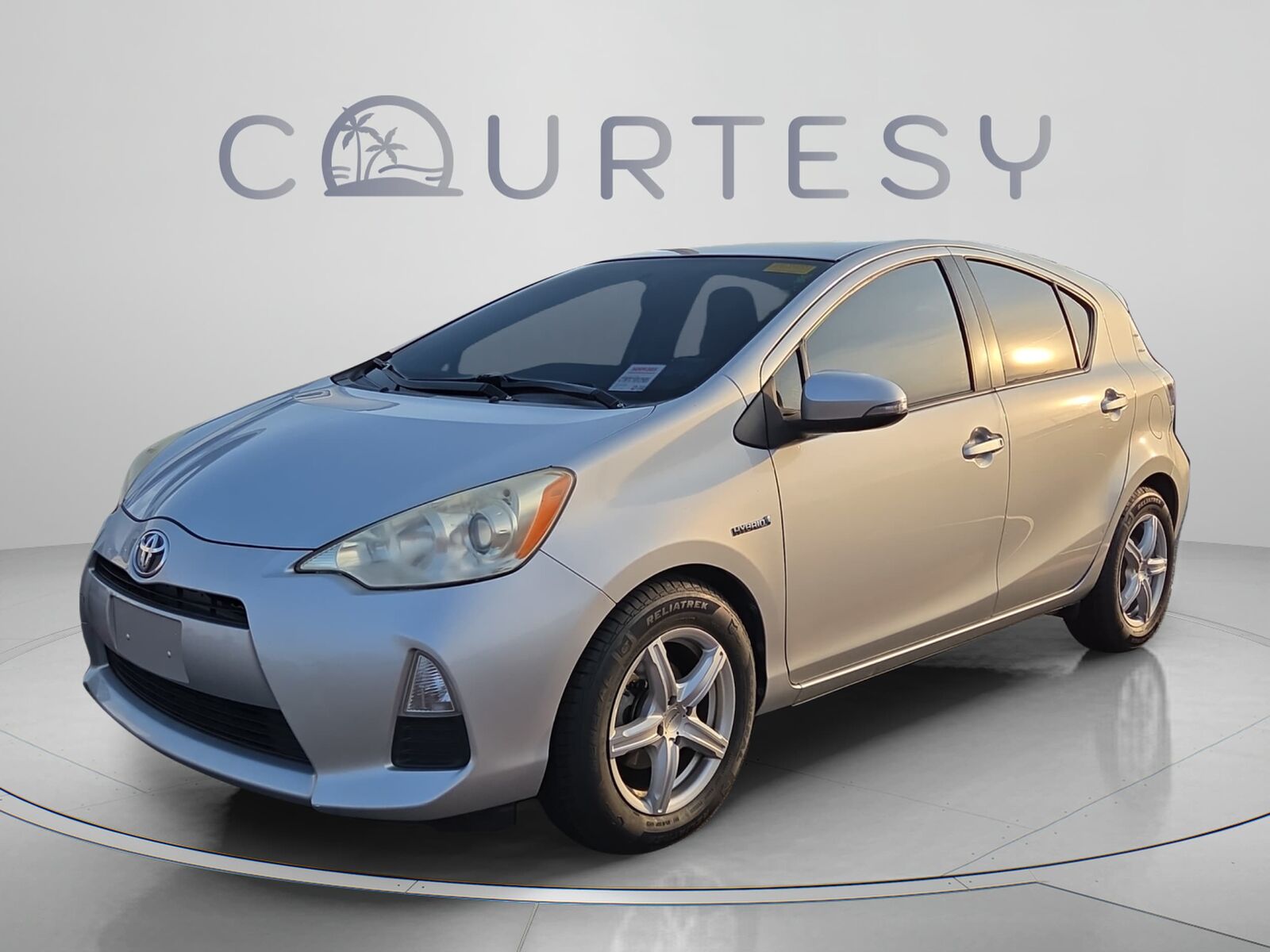 2012 TOYOTA Prius