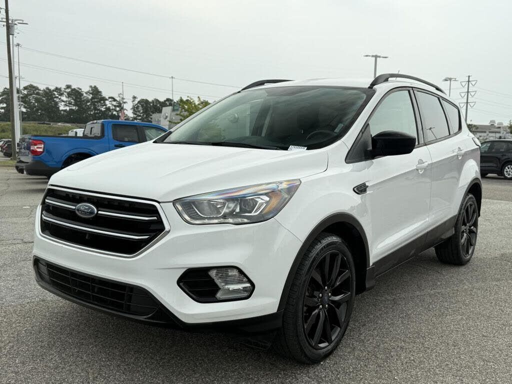 2018 FORD Escape
