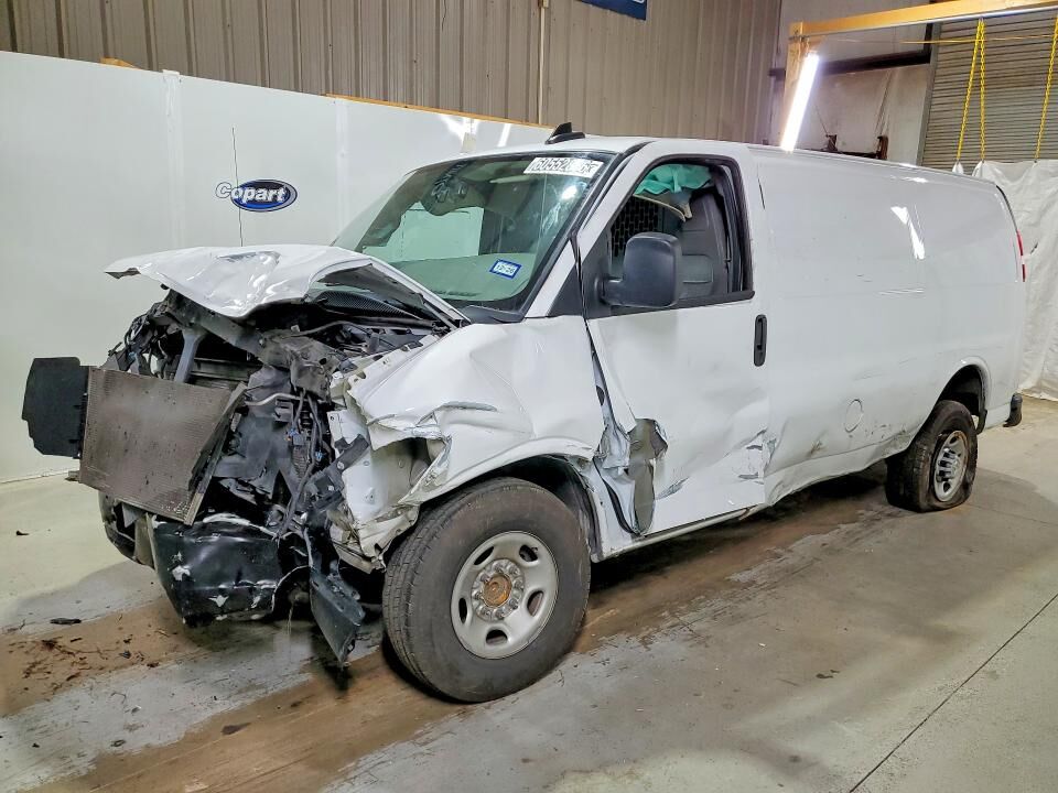 2024 CHEVROLET Express