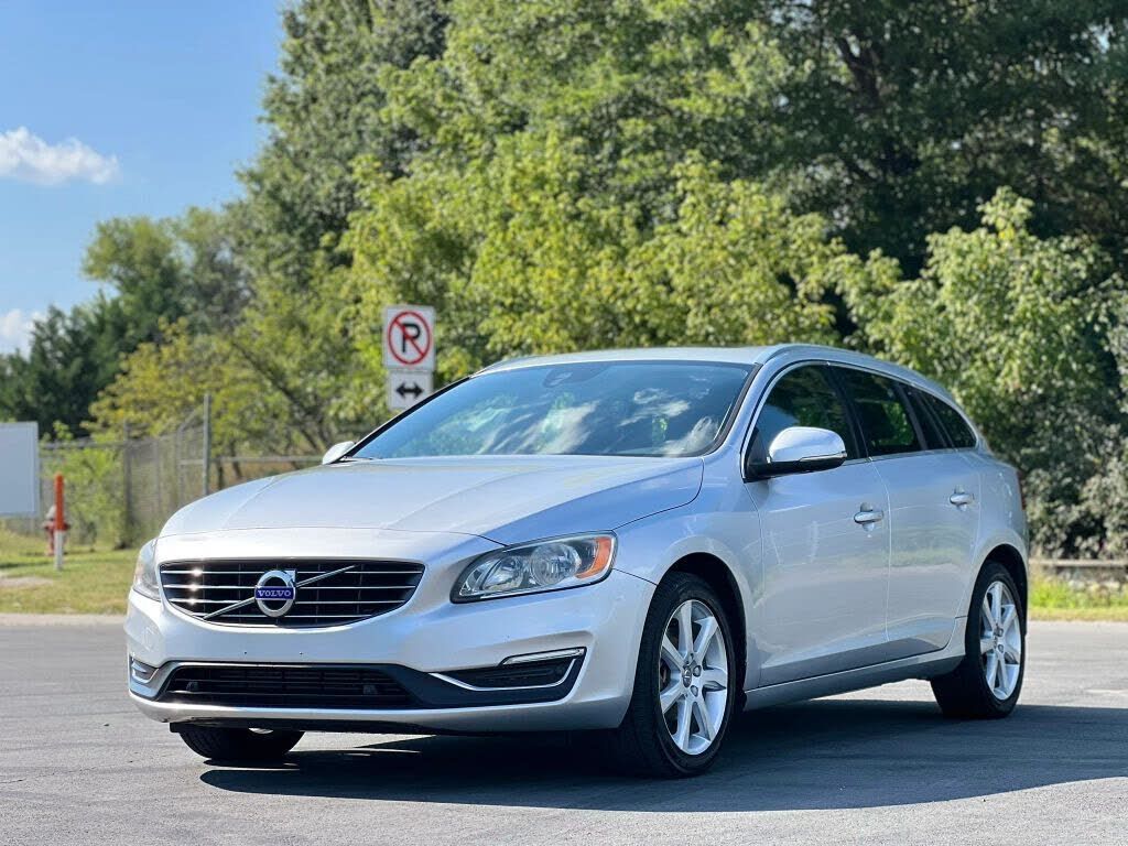 2016 VOLVO V60