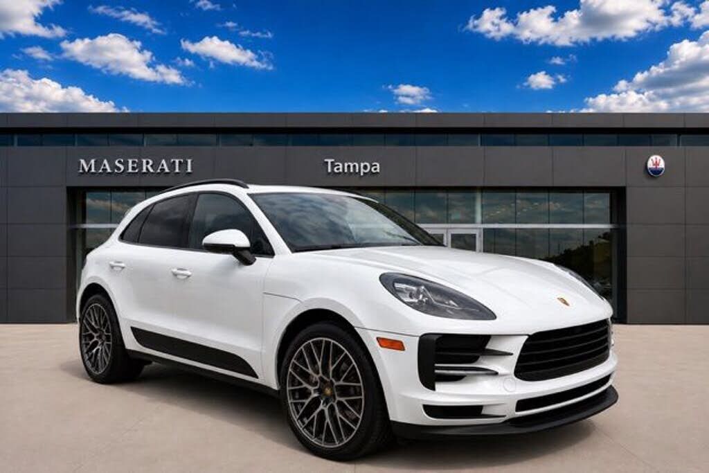 2020 PORSCHE Macan