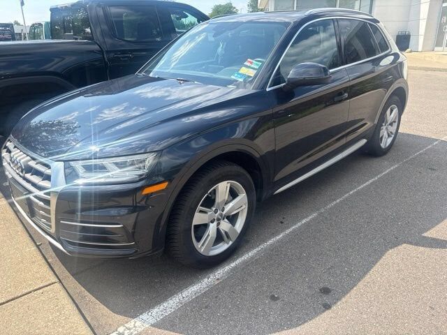 2019 AUDI Q5