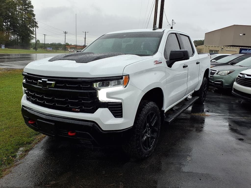 2025 CHEVROLET Silverado