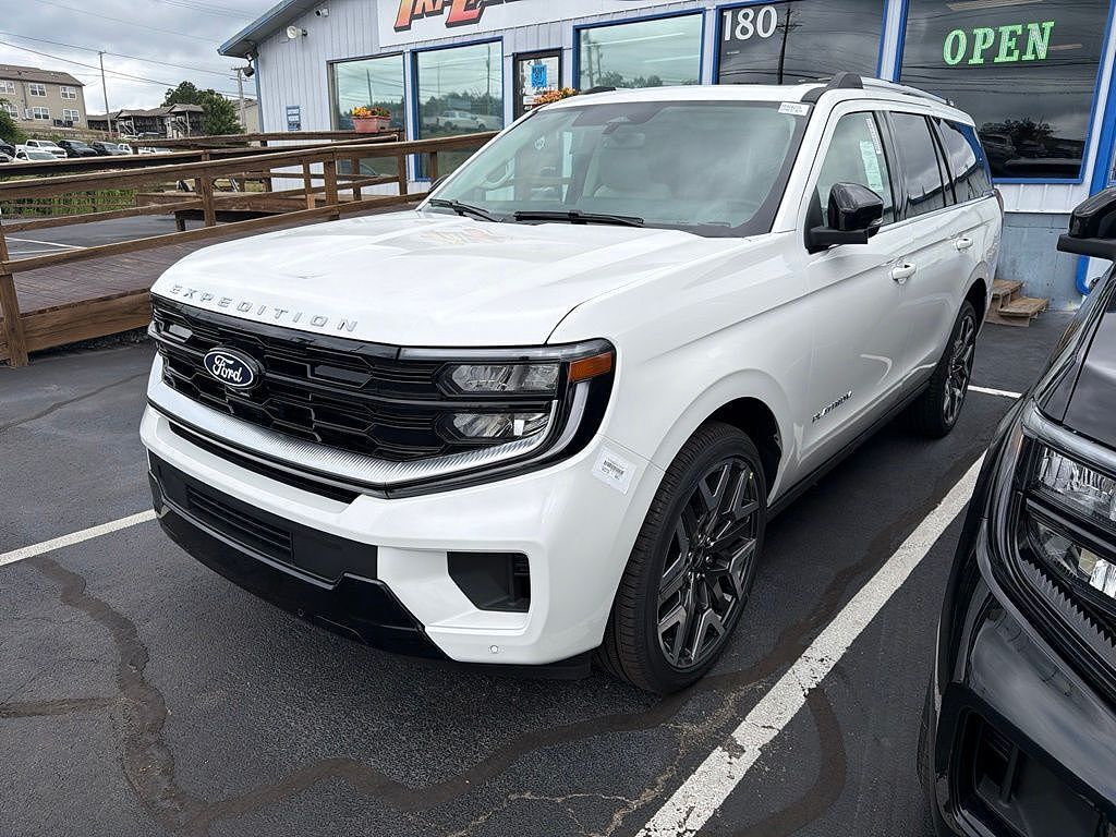 2027 FORD Expedition