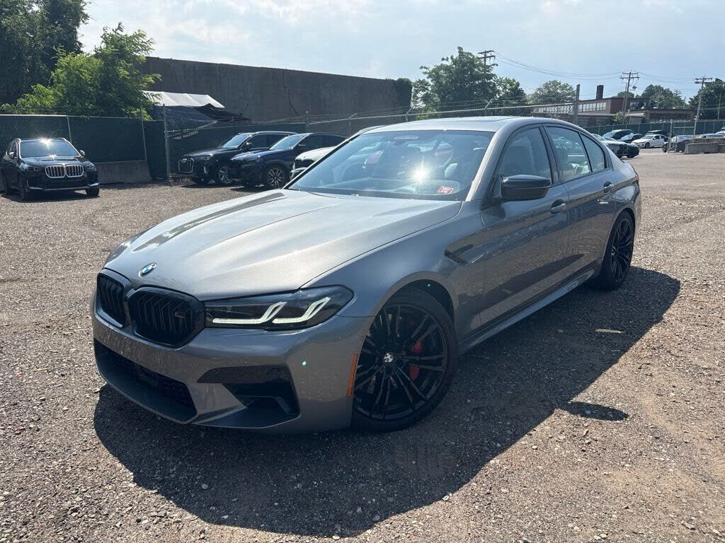 2023 BMW M5
