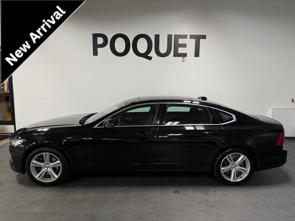 2018 VOLVO S90
