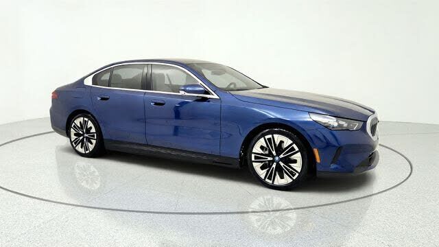 2025 BMW i5