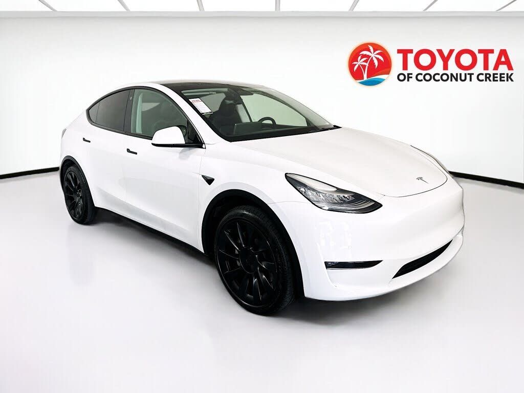2021 TESLA Model Y