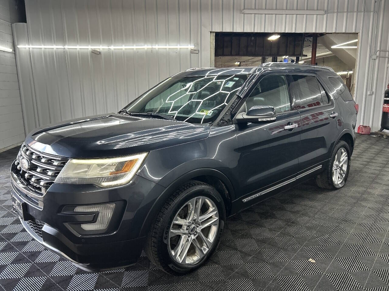 2017 FORD Explorer