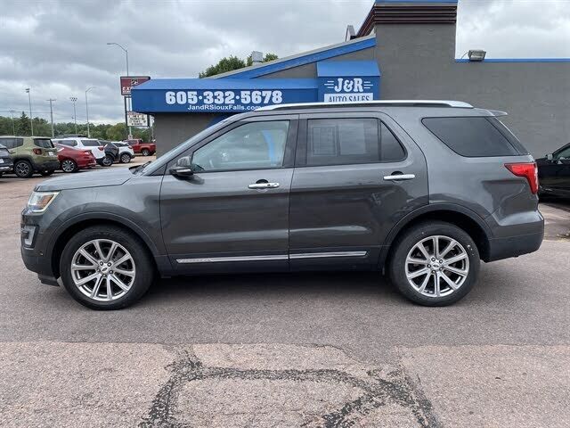 2017 FORD Explorer