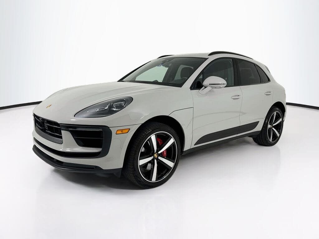 2023 PORSCHE Macan