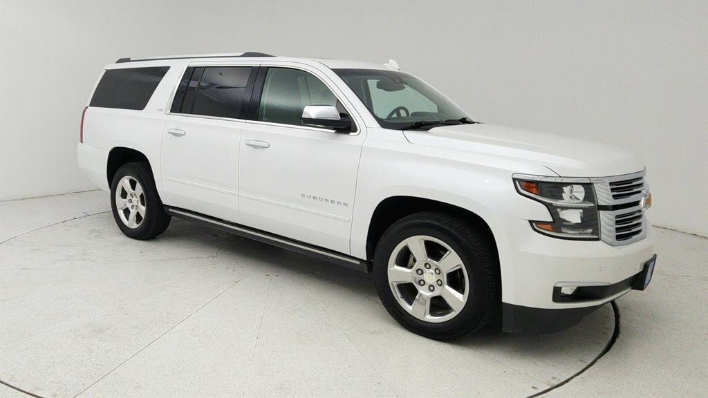 2016 CHEVROLET Suburban