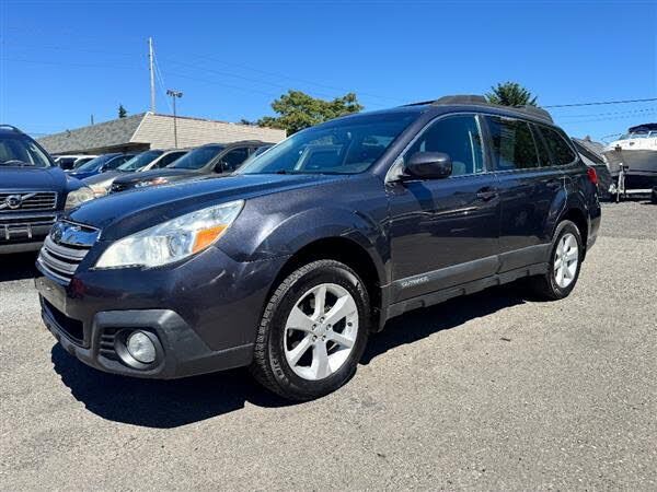 2013 SUBARU Outback