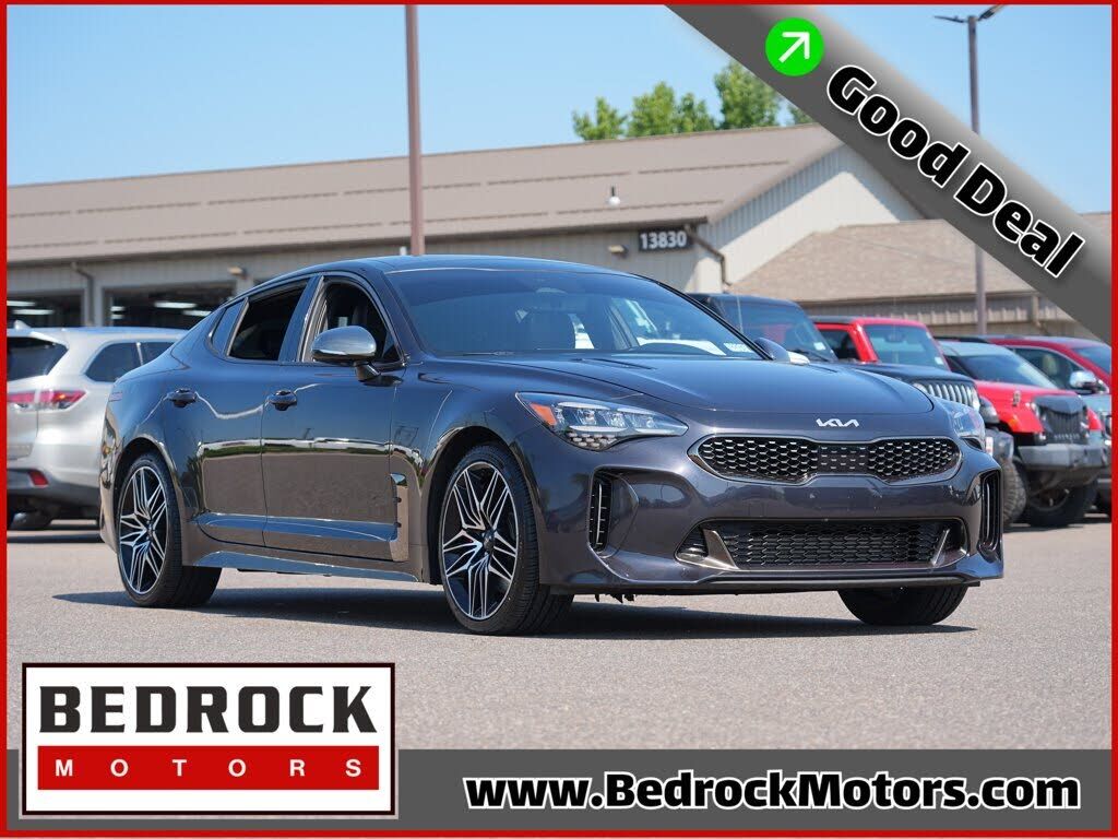 2022 KIA Stinger