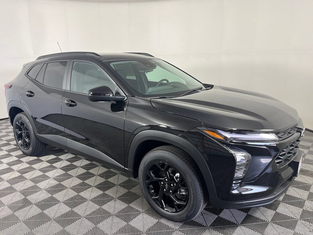 2026 CHEVROLET Trax