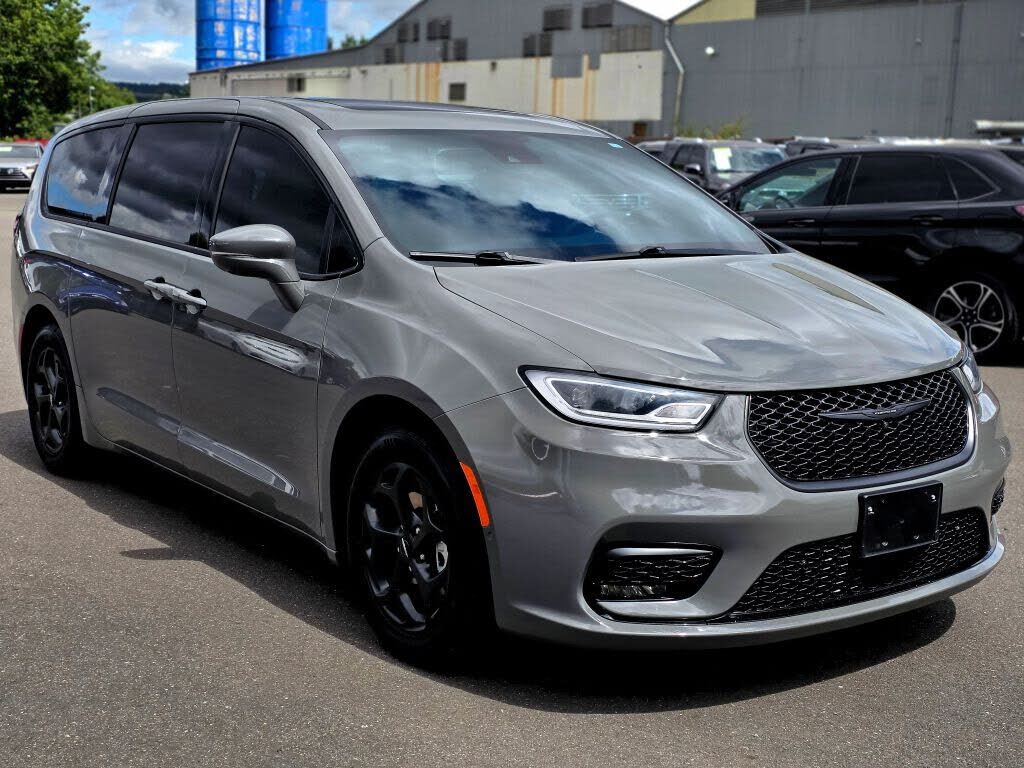 2022 CHRYSLER Pacifica
