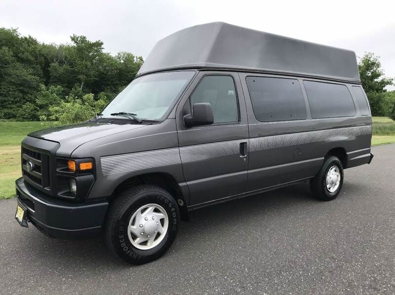 2008 FORD E-350