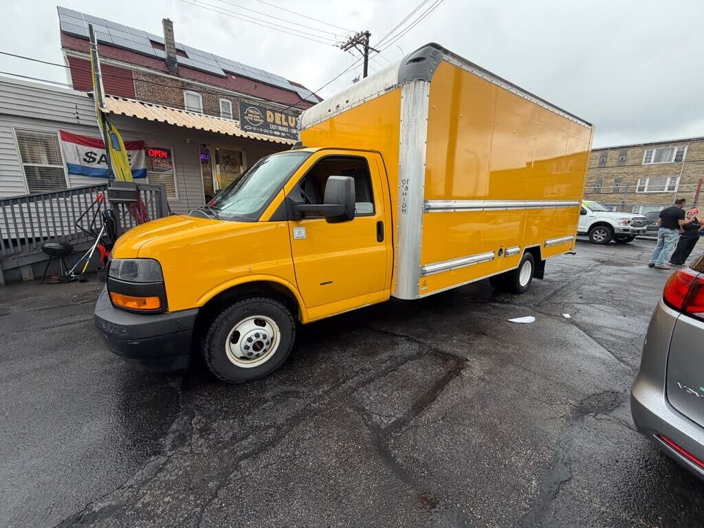 2021 GMC Savana