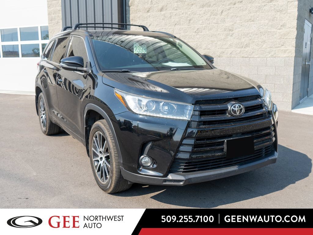 2017 TOYOTA Highlander
