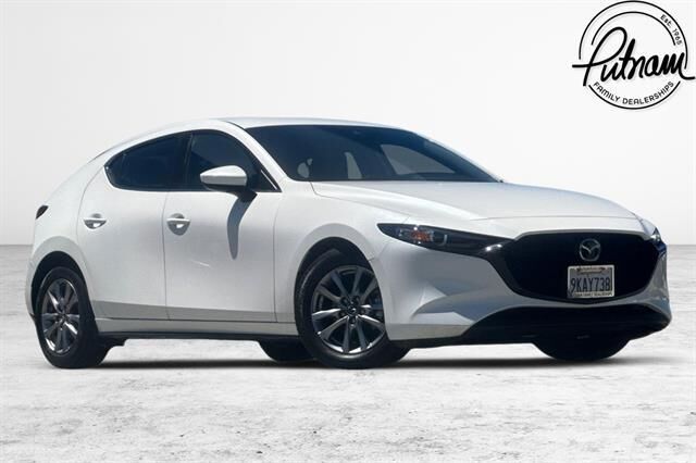 2021 MAZDA Mazda3