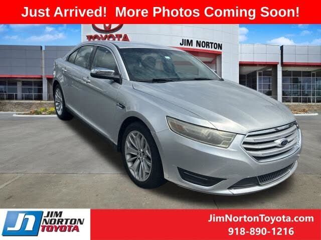 2016 FORD Taurus