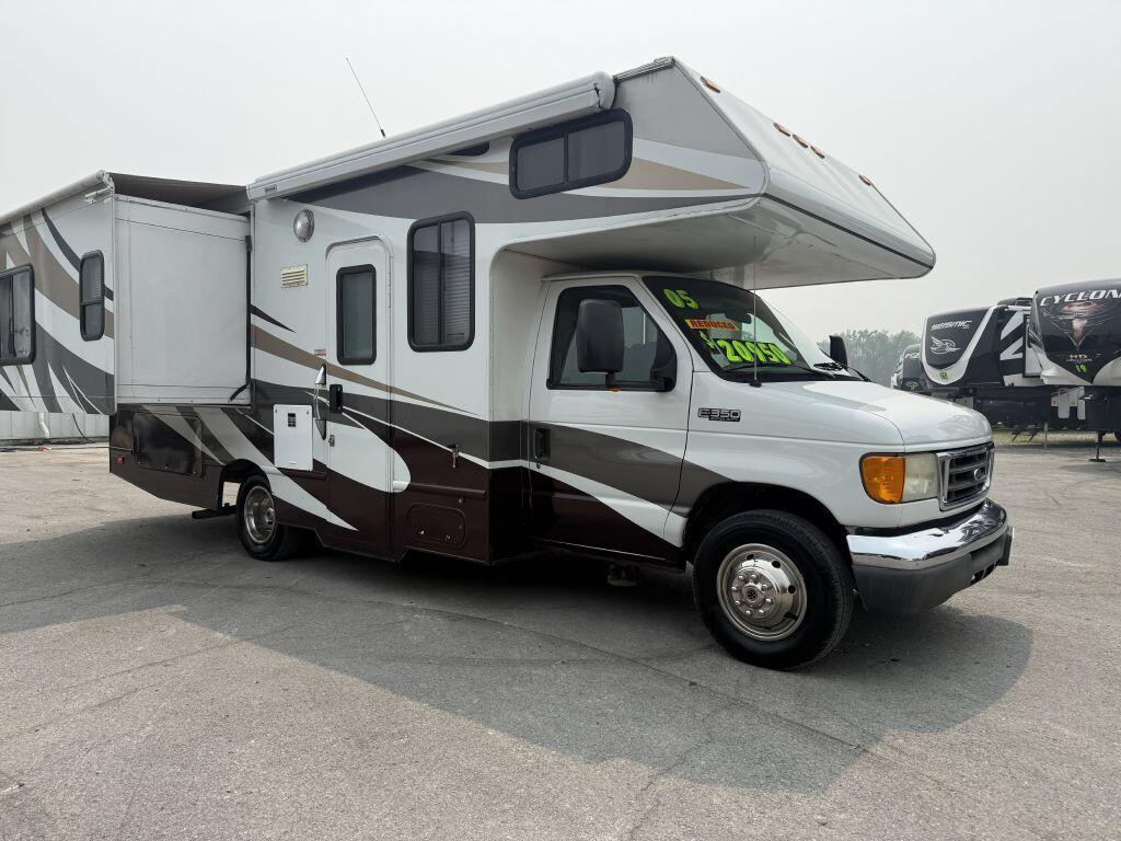2005 FORD E-350