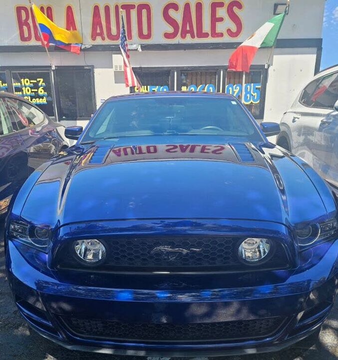 2013 FORD Mustang