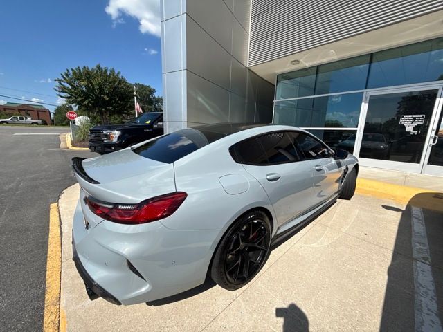 2023 BMW M8