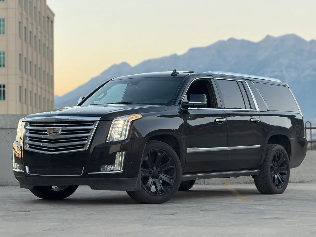 2019 CADILLAC Escalade ESV