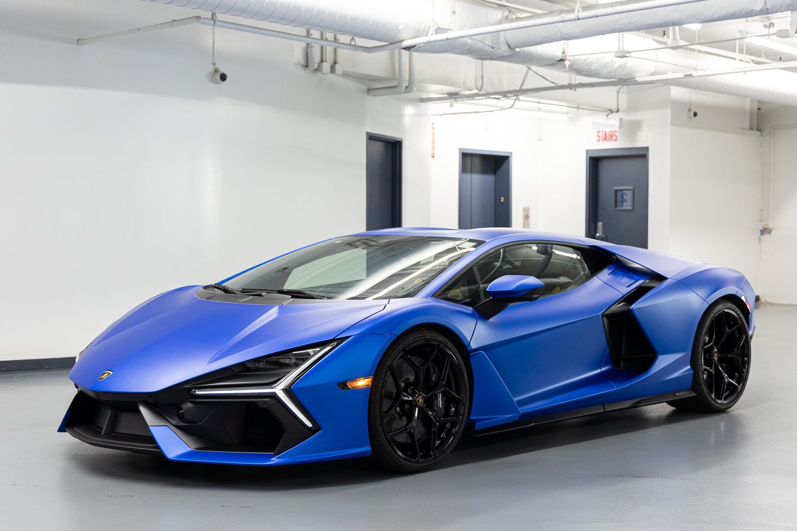2026 LAMBORGHINI Revuelto